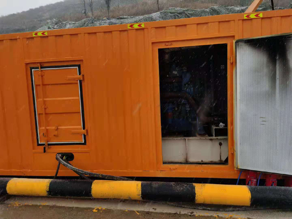 启东发电机出租 柴油发电机组电压低报警怎么办？