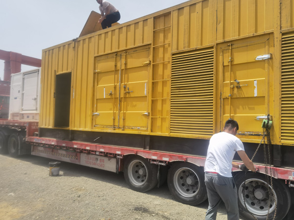 启东除了负载情况和发动机维护，还有哪些因素会影响 200kw 柴油发电机的油耗？
