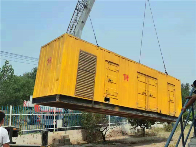 启东300KW柴油发电机组油耗是多少?