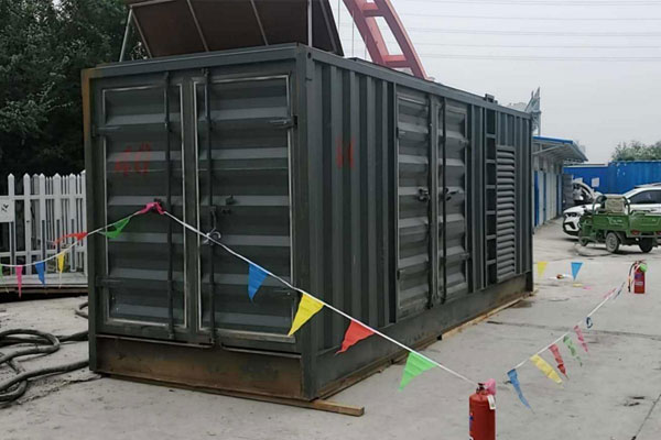 启东发电机租赁空气滤清器多久更换一次？